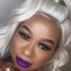 Meet your Posher, Renita